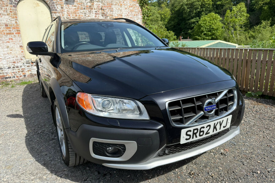 Volvo XC70 D3 Se Lux Awd Black #3