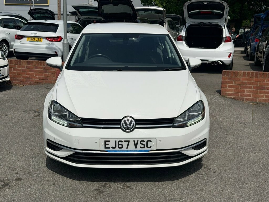 Volkswagen Golf 1.4L Se Nav EJ67VSC White #2