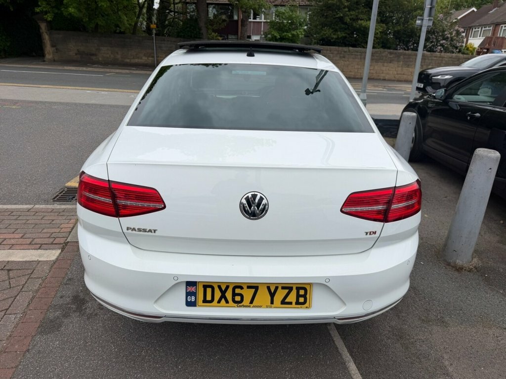 Volkswagen Passat 1.6L Gt DX67YZB White #5
