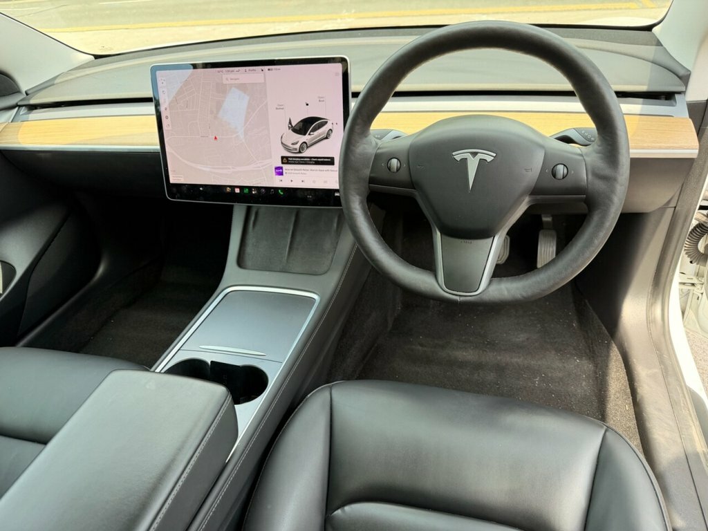 Tesla Model 3 Saloon BG21EHW White #4