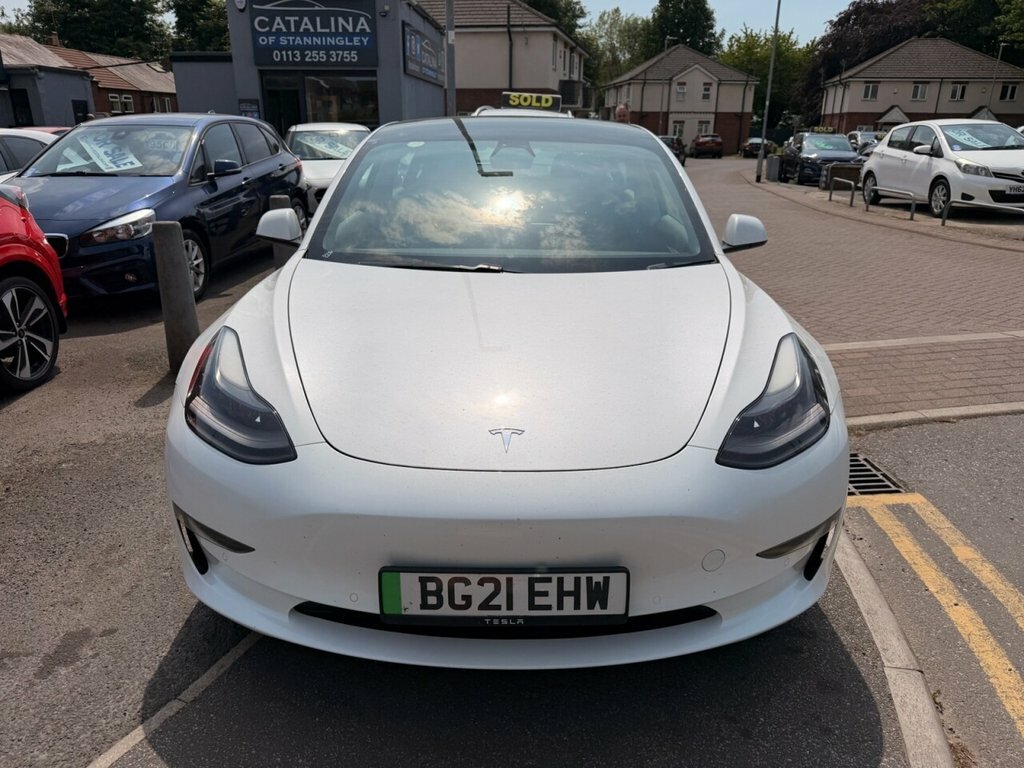 Tesla Model 3 Saloon BG21EHW White #2