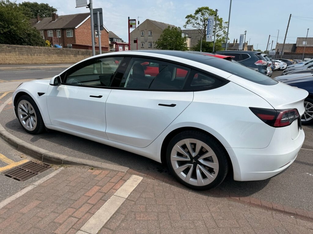 Tesla Model 3 Saloon BG21EHW White #6