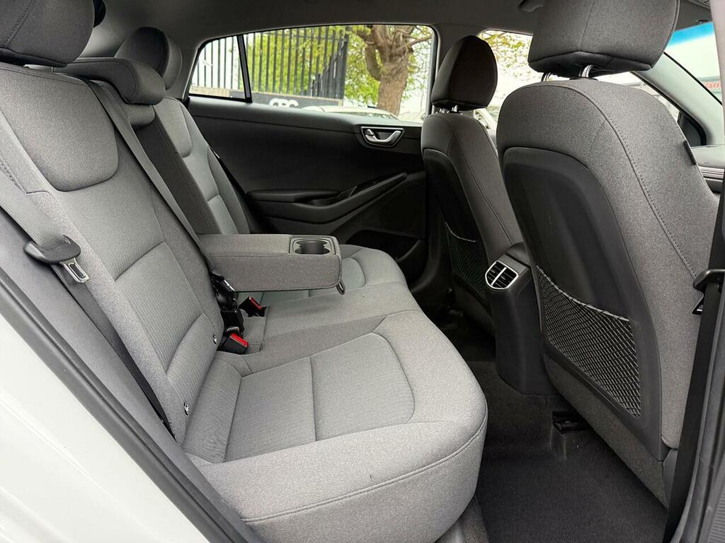 Hyundai Ioniq 38.3Kwh Premium Hatchback 136 P White #6