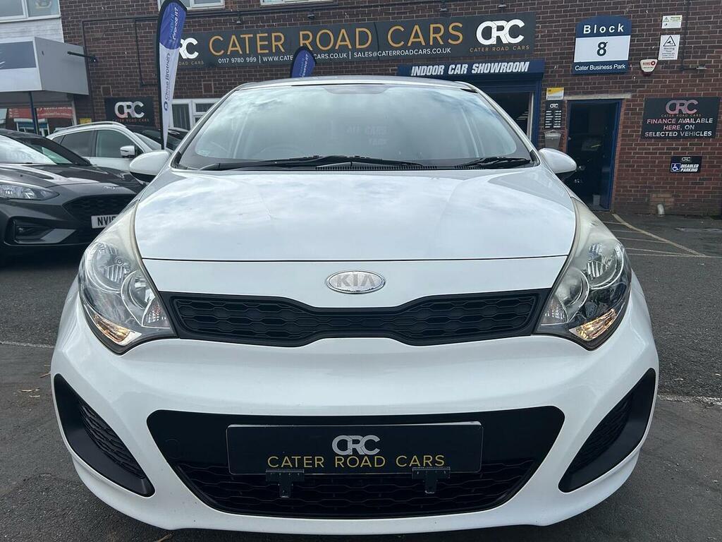 Kia RIO 1.25 1 Air Hatchback Euro 5 84 White #2