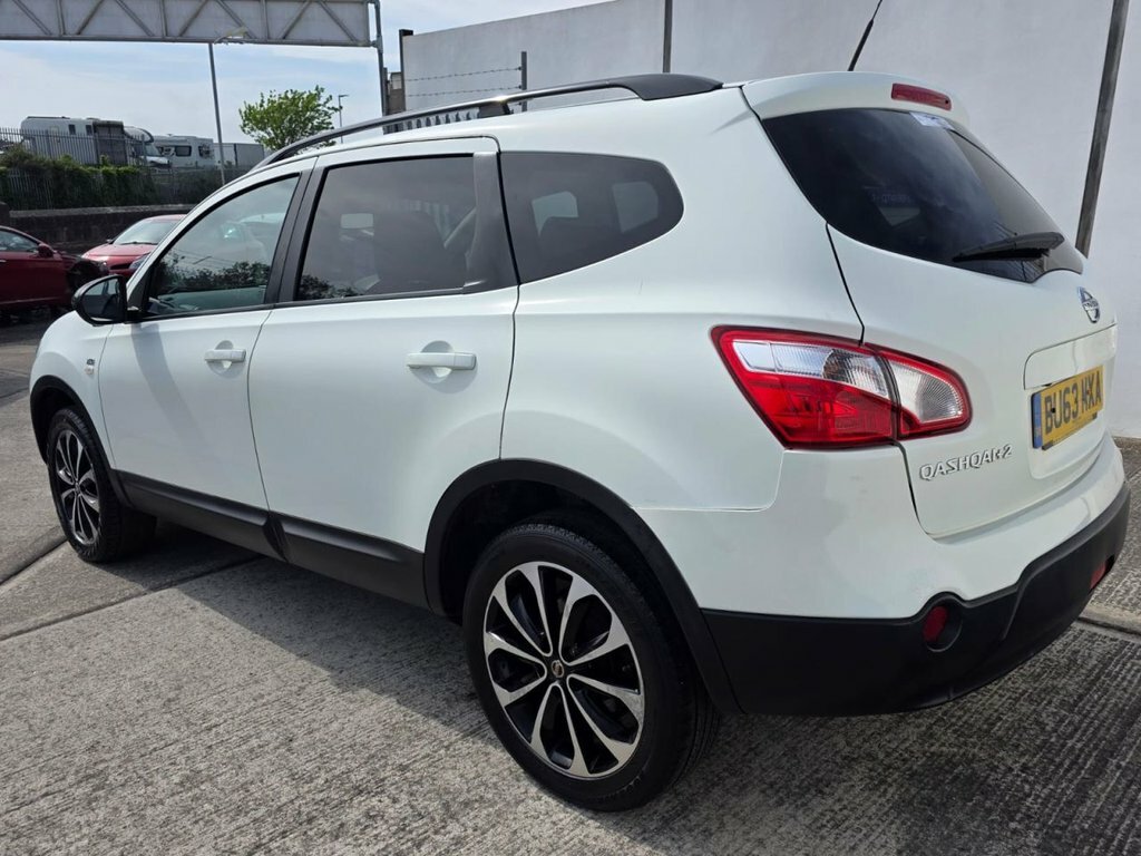 Nissan Qashqai+2 1.5L 360 White #3