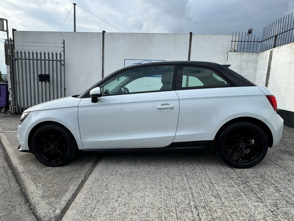 Audi A1 1.6L Contrast Edition Plus MM63OHT White #2