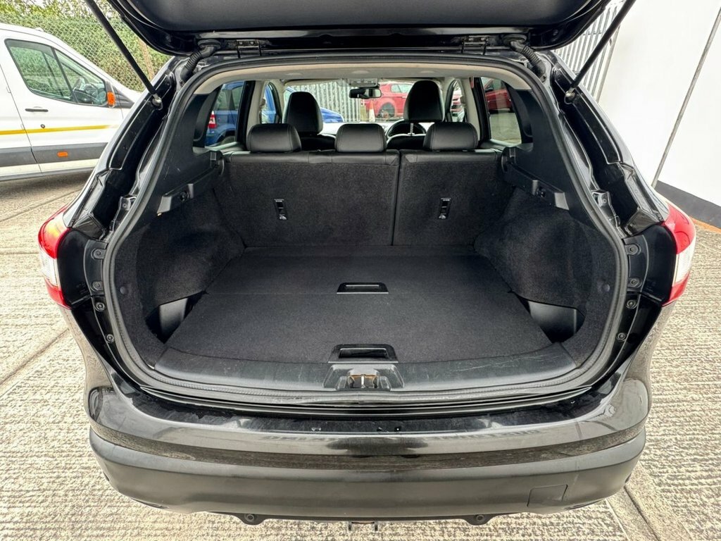 Nissan Qashqai 1.5L Tekna WO15ZTN Black #6