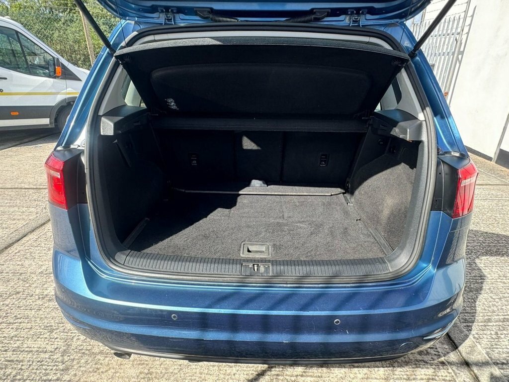 Volkswagen Golf SV 1.6L Se VN65YFD Blue #5