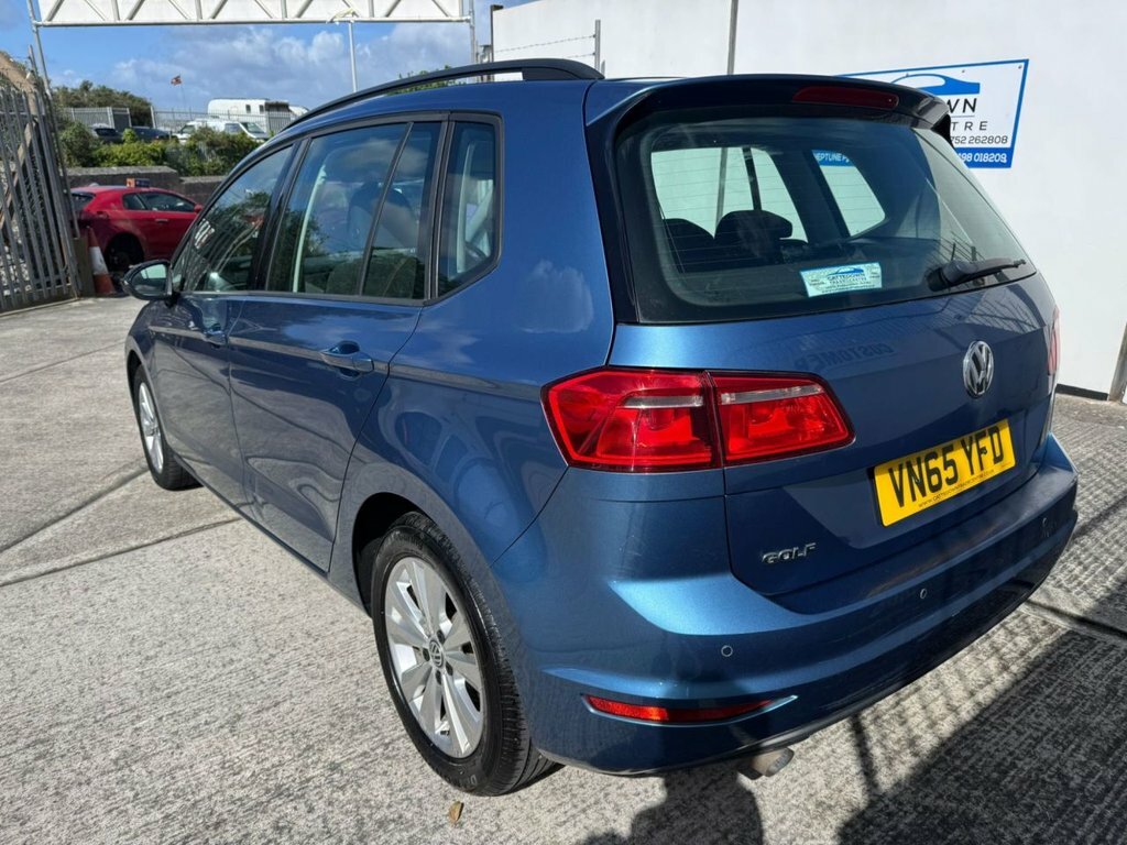 Volkswagen Golf SV 1.6L Se VN65YFD Blue #3