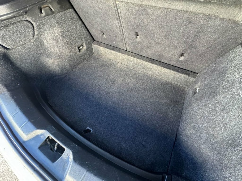 Volvo V40 1.6L Se Lux WF62GLK Blue #5