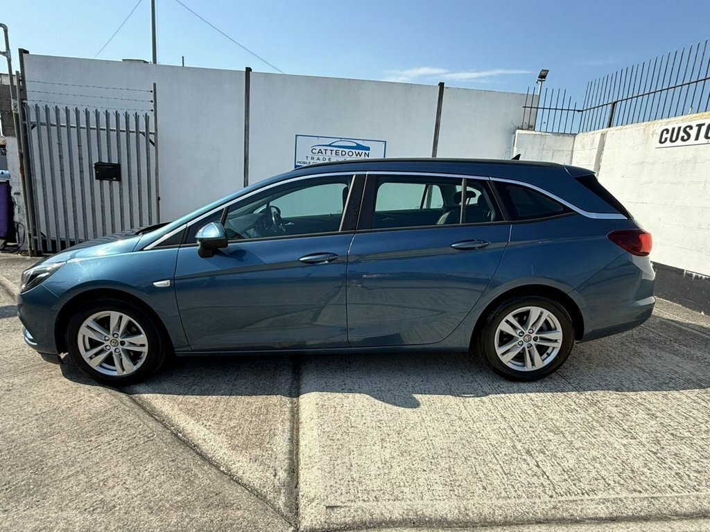 Vauxhall Astra 1.6L Tech Line HV17FCF Blue #2