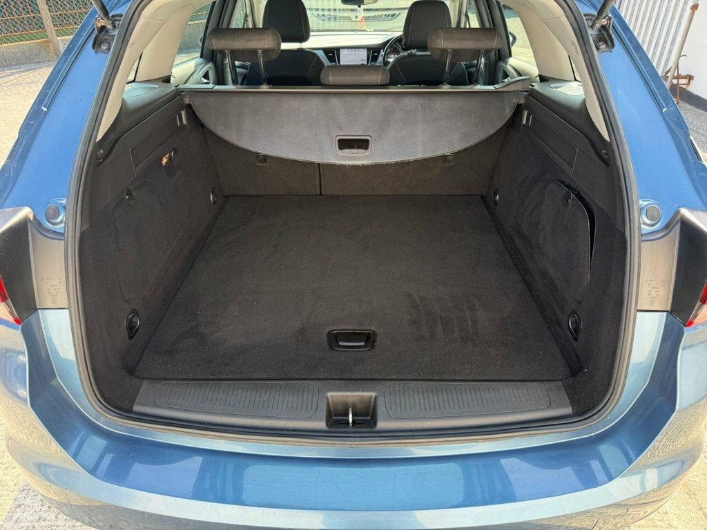 Vauxhall Astra 1.6L Tech Line HV17FCF Blue #6