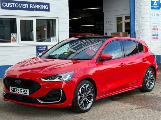 Ford Focus Ecoboost Mhev St-line Vignale Red