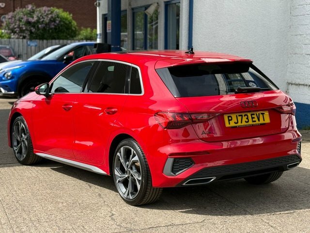 Audi A3 Tfsi 30 S Line PJ73EVT Red #4