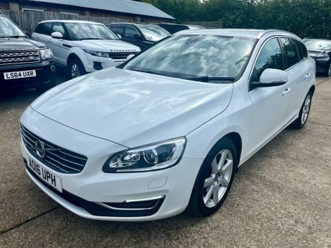 Volvo V60 2.0 D4 Se AO16UPH White #6