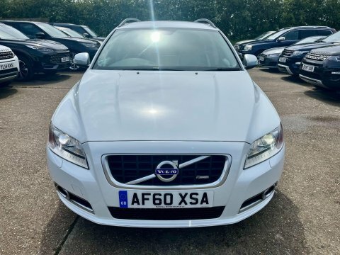 Volvo V70 2.0D R-design Se White #3