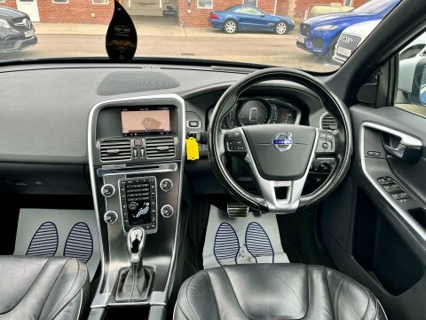 Volvo XC60 2.4 D4 R-design LT17ZRP Blue #5