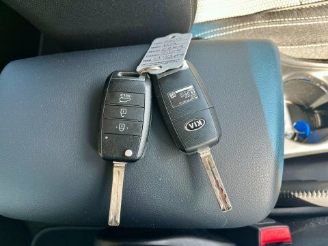 Kia Ceed Hatchback Red #14