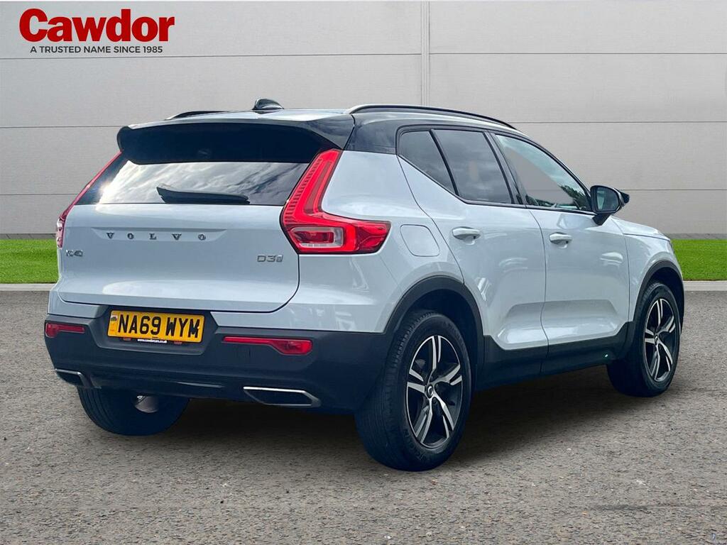Volvo XC40 R-design D3 NA69WYM Silver #3
