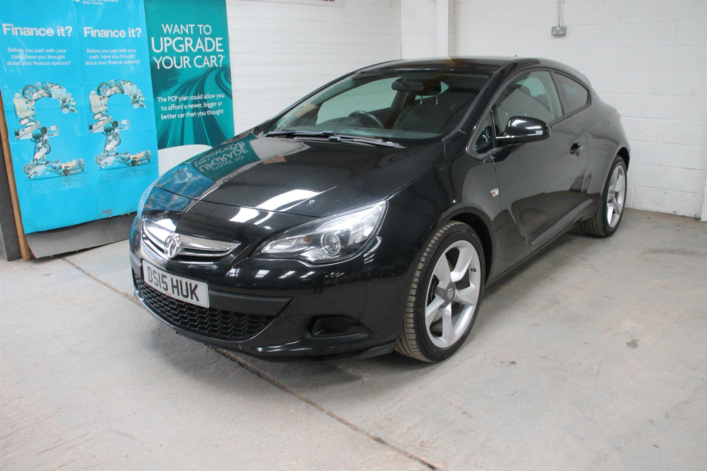Vauxhall Astra GTC 2.0 Cdti Sport Euro 5 Ss Black #4