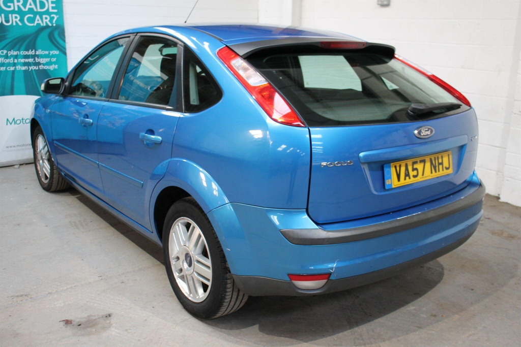 Ford Focus 1.6 Ghia Blue #6