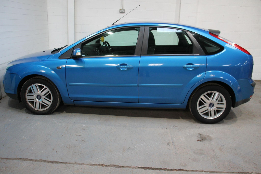 Ford Focus 1.6 Ghia Blue #5
