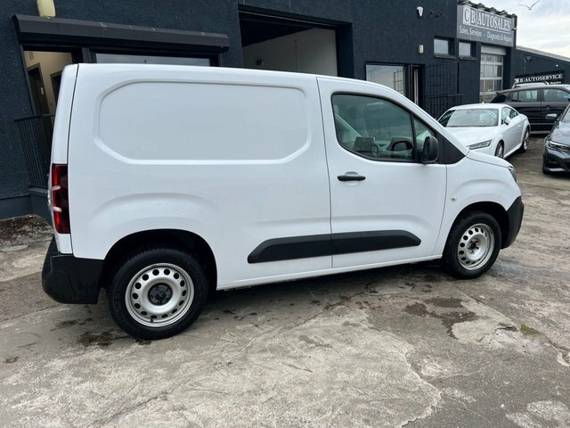 Peugeot Partner 2024 1.5 Bluehdi 1000 Professional Premium Stand MP73FXK White #3