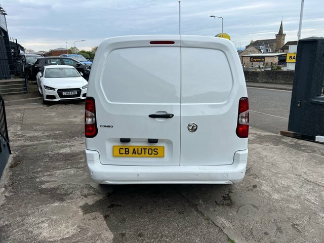 Vauxhall Combo 2021 1.5 Turbo D 2300 Sportive Panel Van Diese DN71FDA White #5