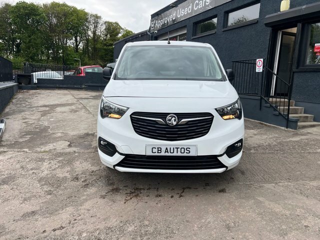 Vauxhall Combo 2021 1.5 Turbo D 2300 Sportive Panel Van Diese DN71FDA White #2