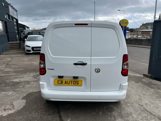 Vauxhall Combo 2021 1.5 Turbo D 2300 Sportive Panel Van Diese DT70NKF White #4