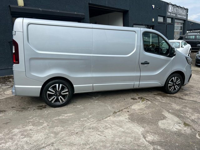 Renault Trafic 2022 2.0 Dci Blue Ll30 Sport Panel Van MC22KLP Grey #3