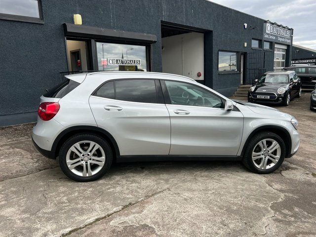 Mercedes-Benz GLA Class 2016 2.1 Gla220d Sport Premium Suv 7G SN16NBD Silver #3