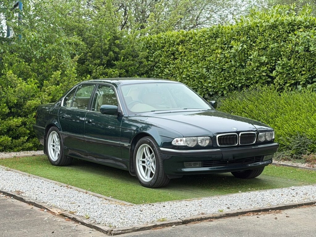 BMW 7 Series Saloon Green