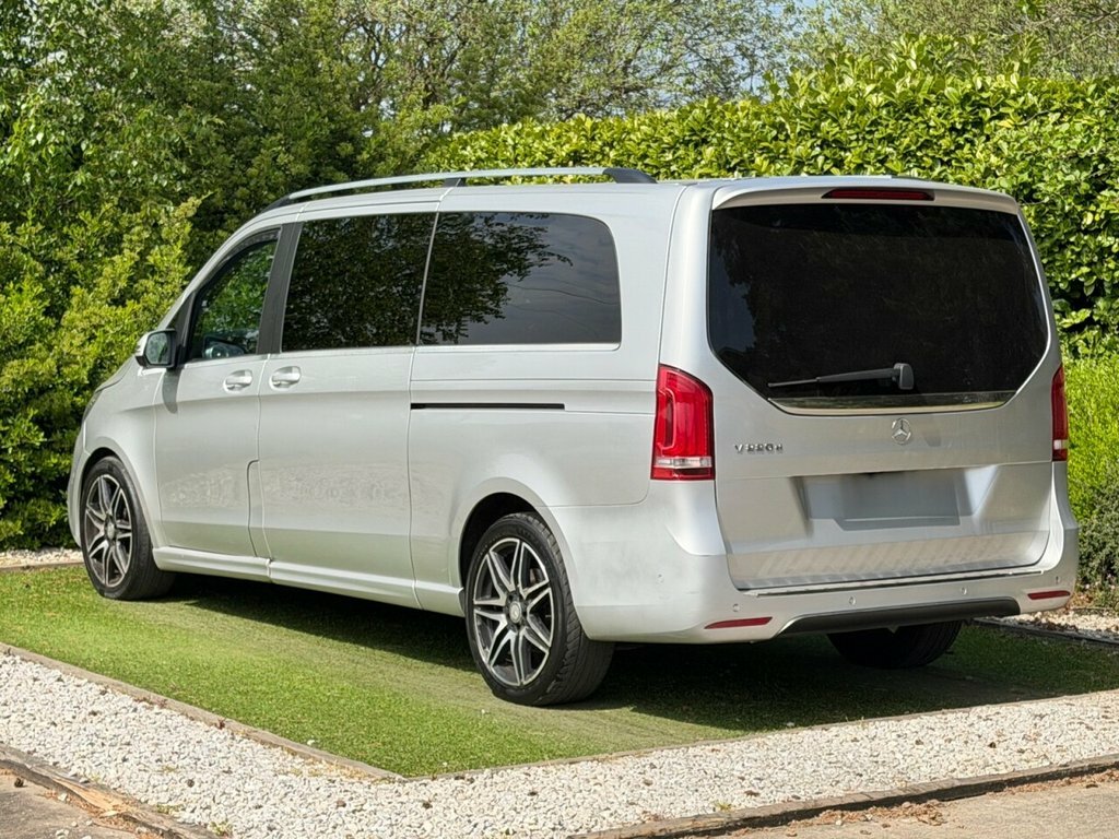 Mercedes-Benz V Class 2L Amg Line Silver #6