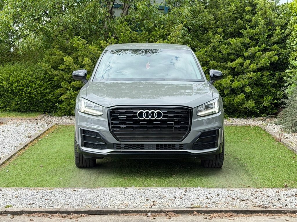 Audi Q2 2L Edition 1 Grey #4