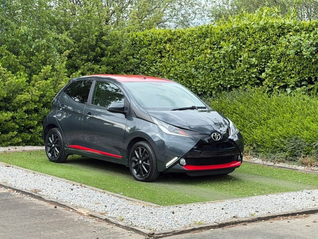 Toyota Aygo 1L X-press Grey