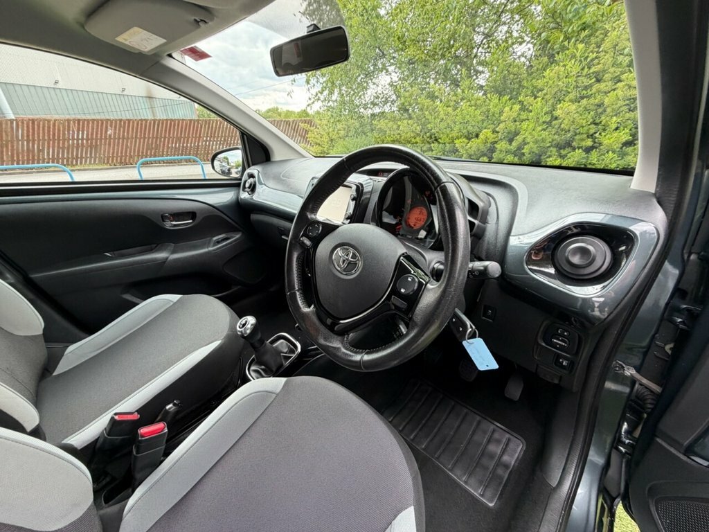 Toyota Aygo 1L X-press WR18MHO Grey #3
