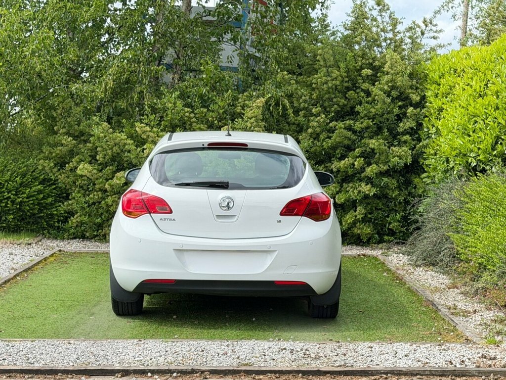 Vauxhall Astra Astra Exite FE61YEC White #5
