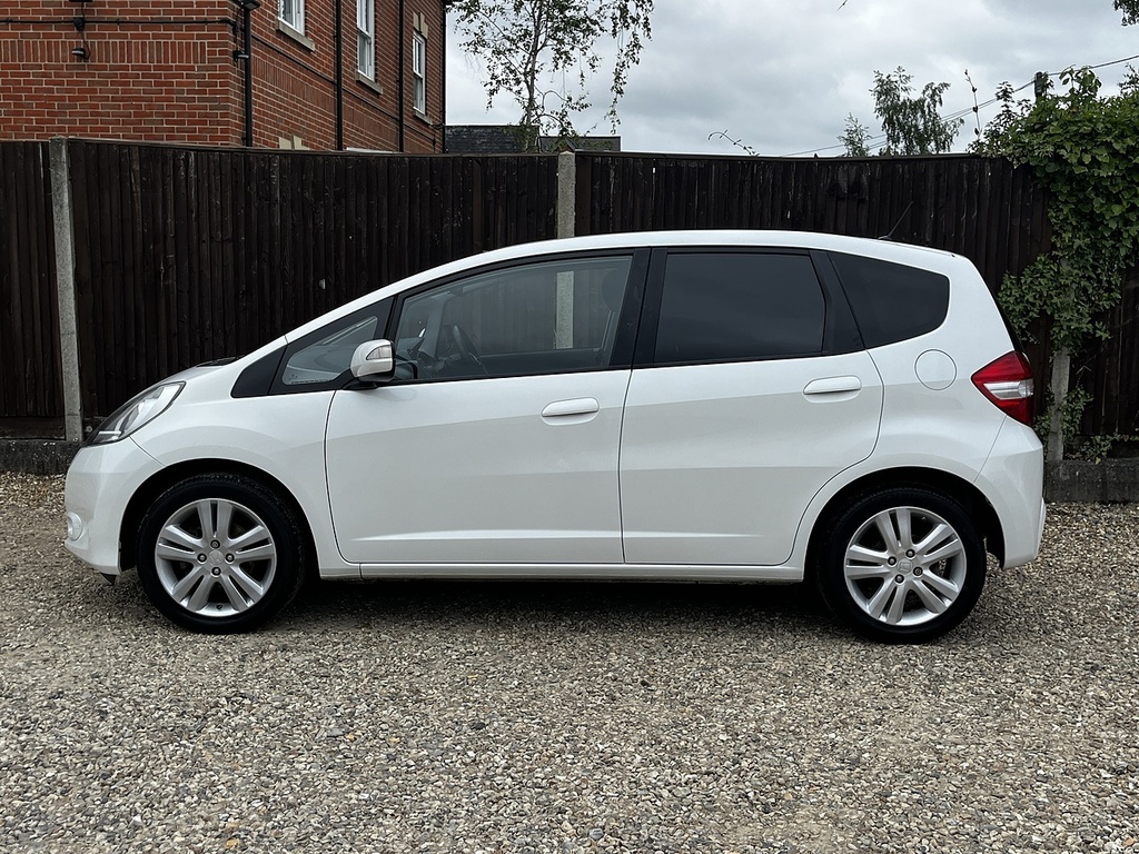 Honda Jazz I-vtec Ex White #5