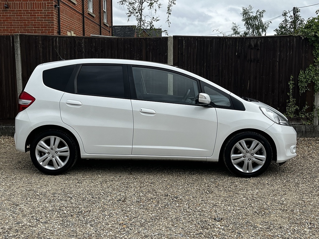 Honda Jazz I-vtec Ex White #6