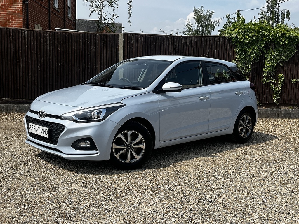 Hyundai I20 Se Launch Edition LA19NKR Grey #4