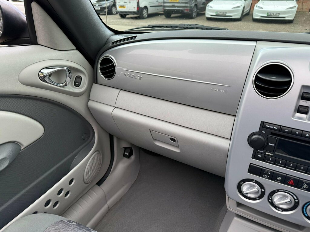 Chrysler Pt Cruiser 2.4 Touring Silver #27