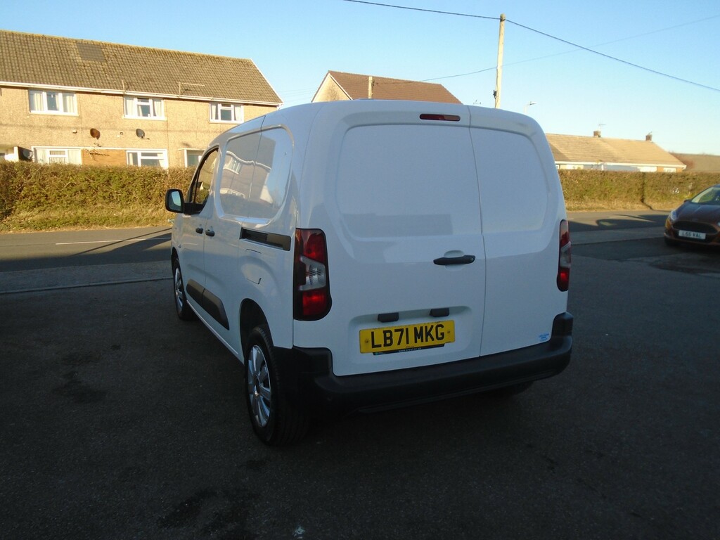 Citroen Berlingo 1000 Enterprise Pro M Bluehdi LB71MKG White #4