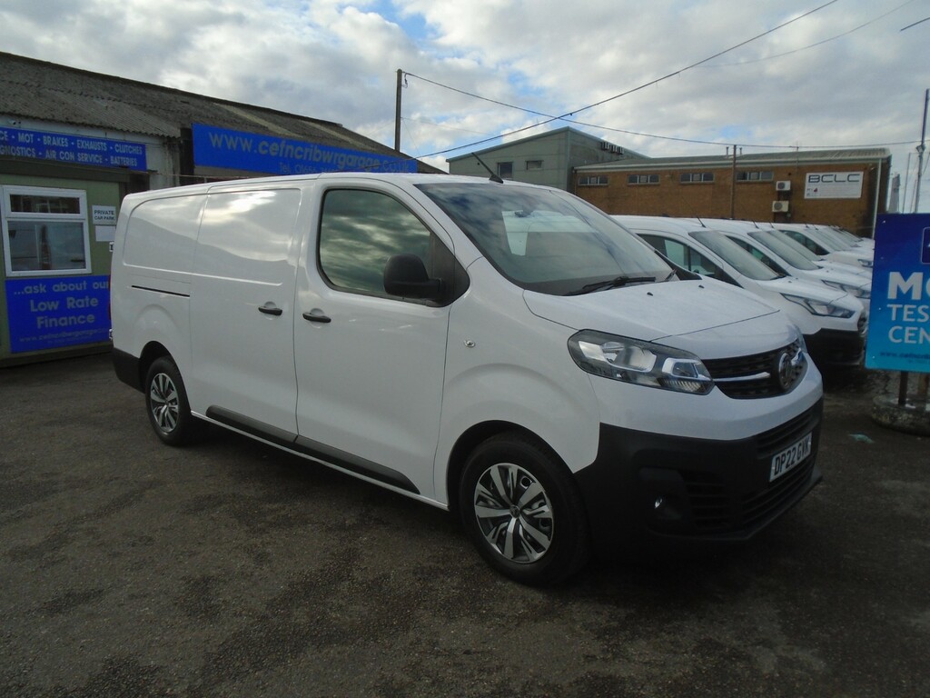 Vauxhall Vivaro L2h1 F2900 Dynamic Ss White