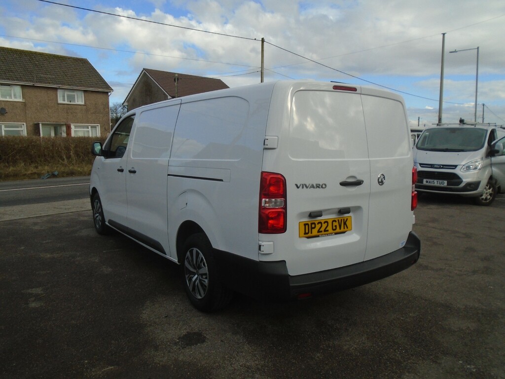 Vauxhall Vivaro L2h1 F2900 Dynamic Ss DP22GVK White #4