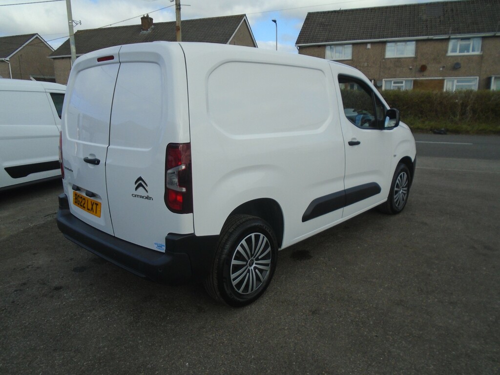 Citroen Berlingo 1000 Enterprise Pro M Bluehdi BG22LXT White #3