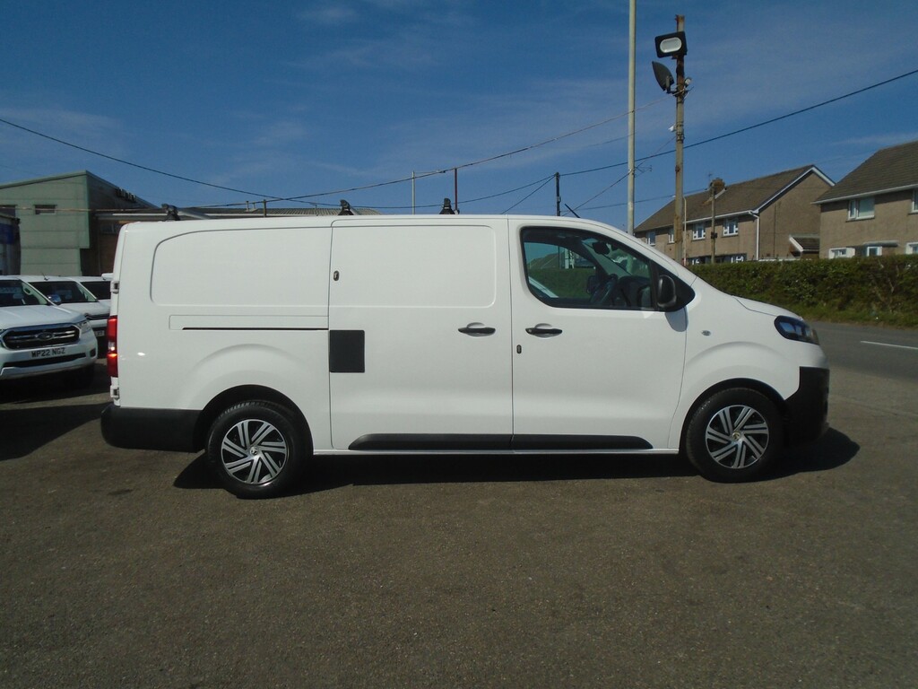 Vauxhall Vivaro L2h1 2900 Dynamic Ss White