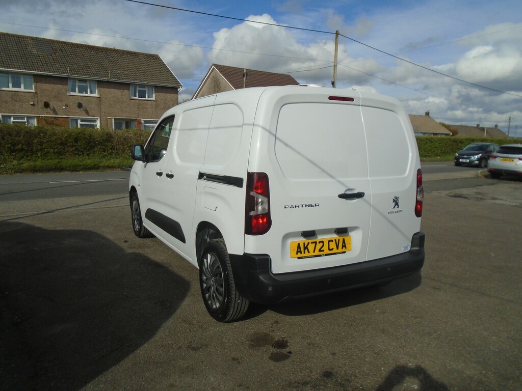 Peugeot Partner Bluehdi Professional Premium L1 AK72CVA White #4