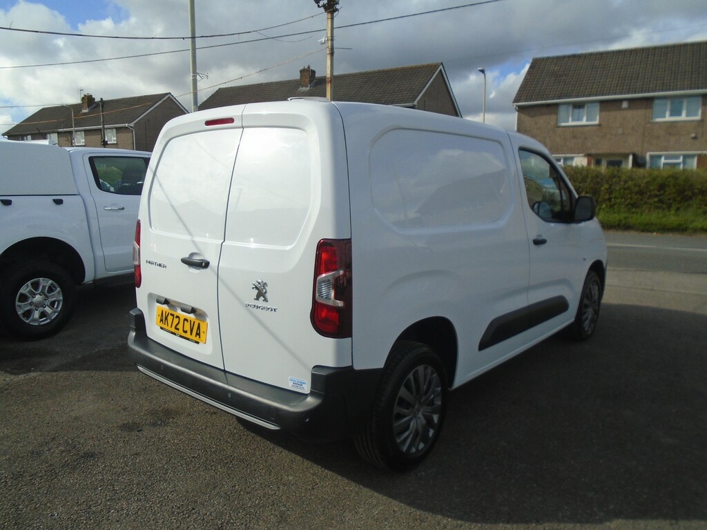 Peugeot Partner Bluehdi Professional Premium L1 AK72CVA White #3