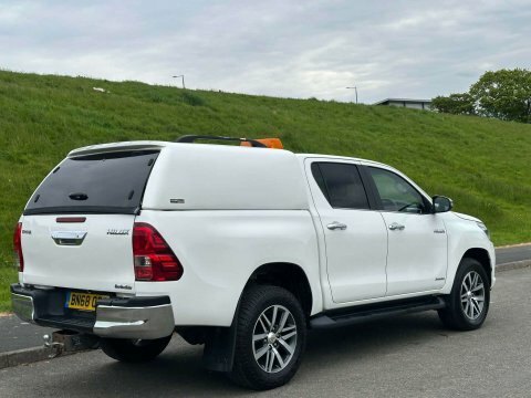 Toyota HILUX 2.4 Hi-luxury Invincible BN68OBG White #4